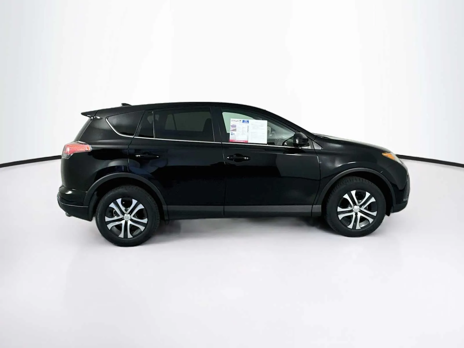 Toyota RAV4 photo 8