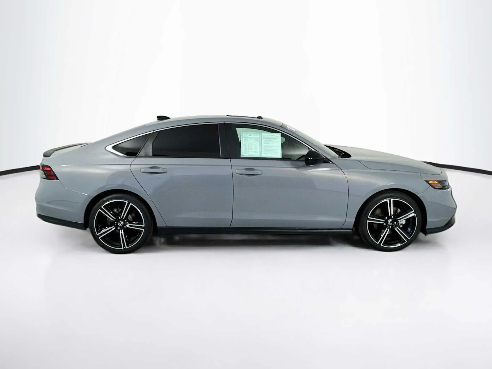 Honda Accord photo 8