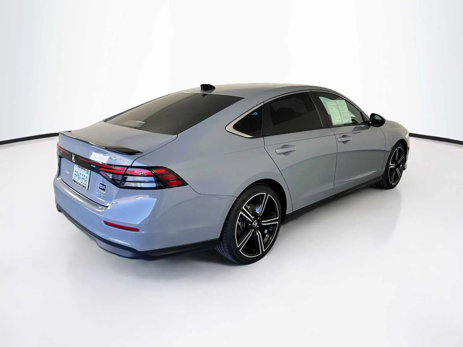 Honda Accord photo 7