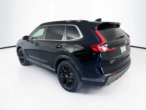 More photos of 2025 Honda CR-V Hybrid Sport Touring at Unicars Honda, CA