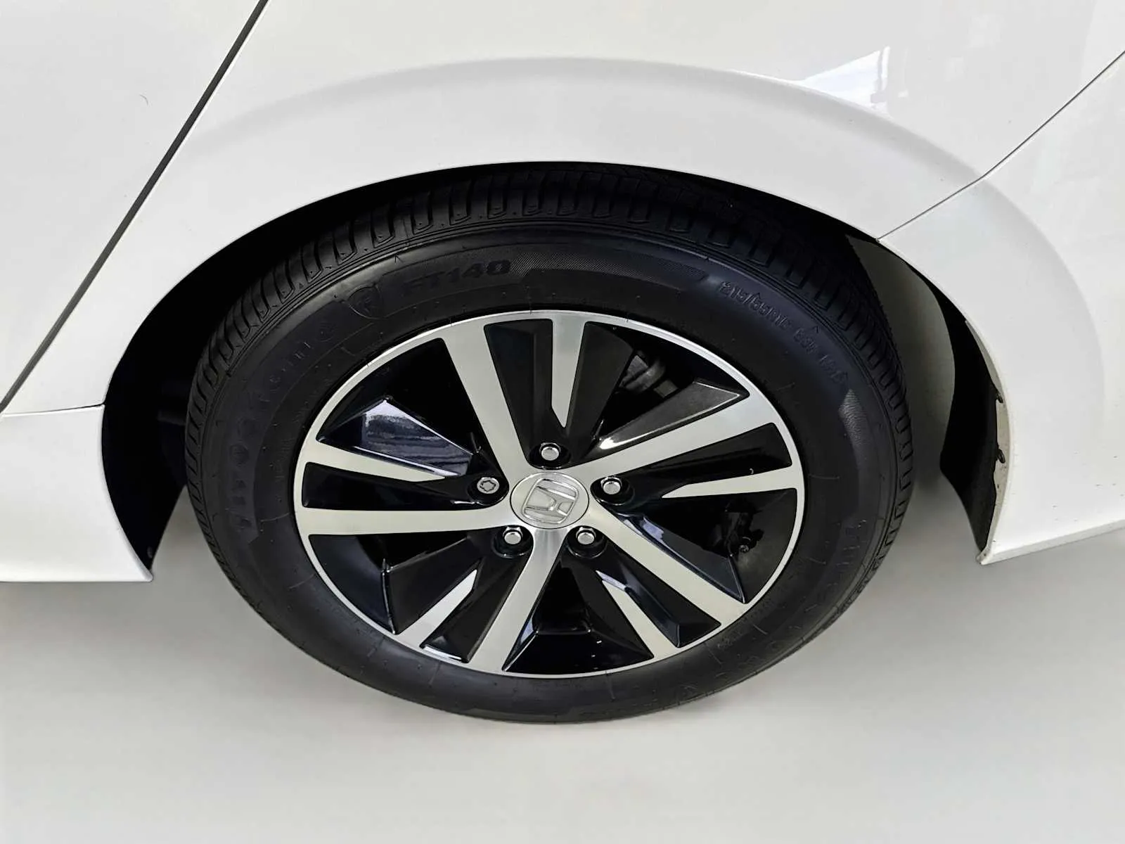 Honda Civic photo 30