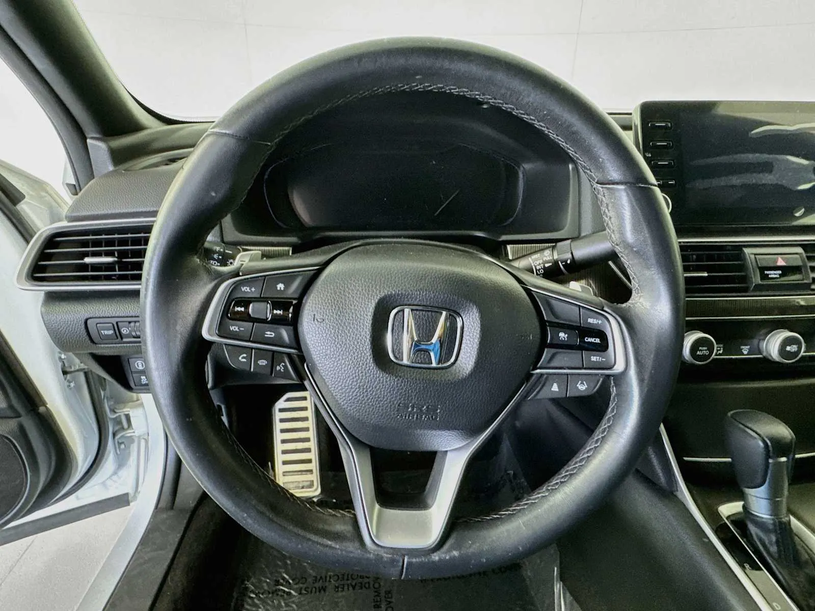 Honda Accord photo 11