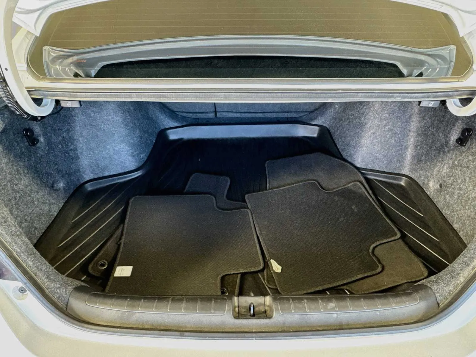 Honda Accord photo 26