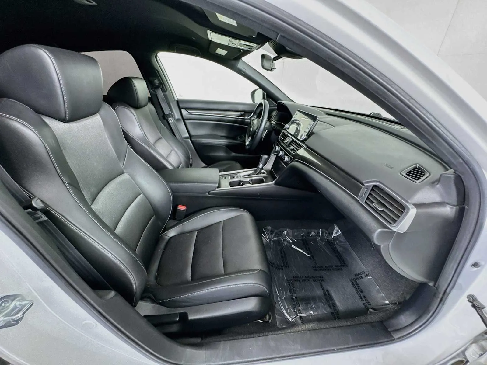 Honda Accord photo 28