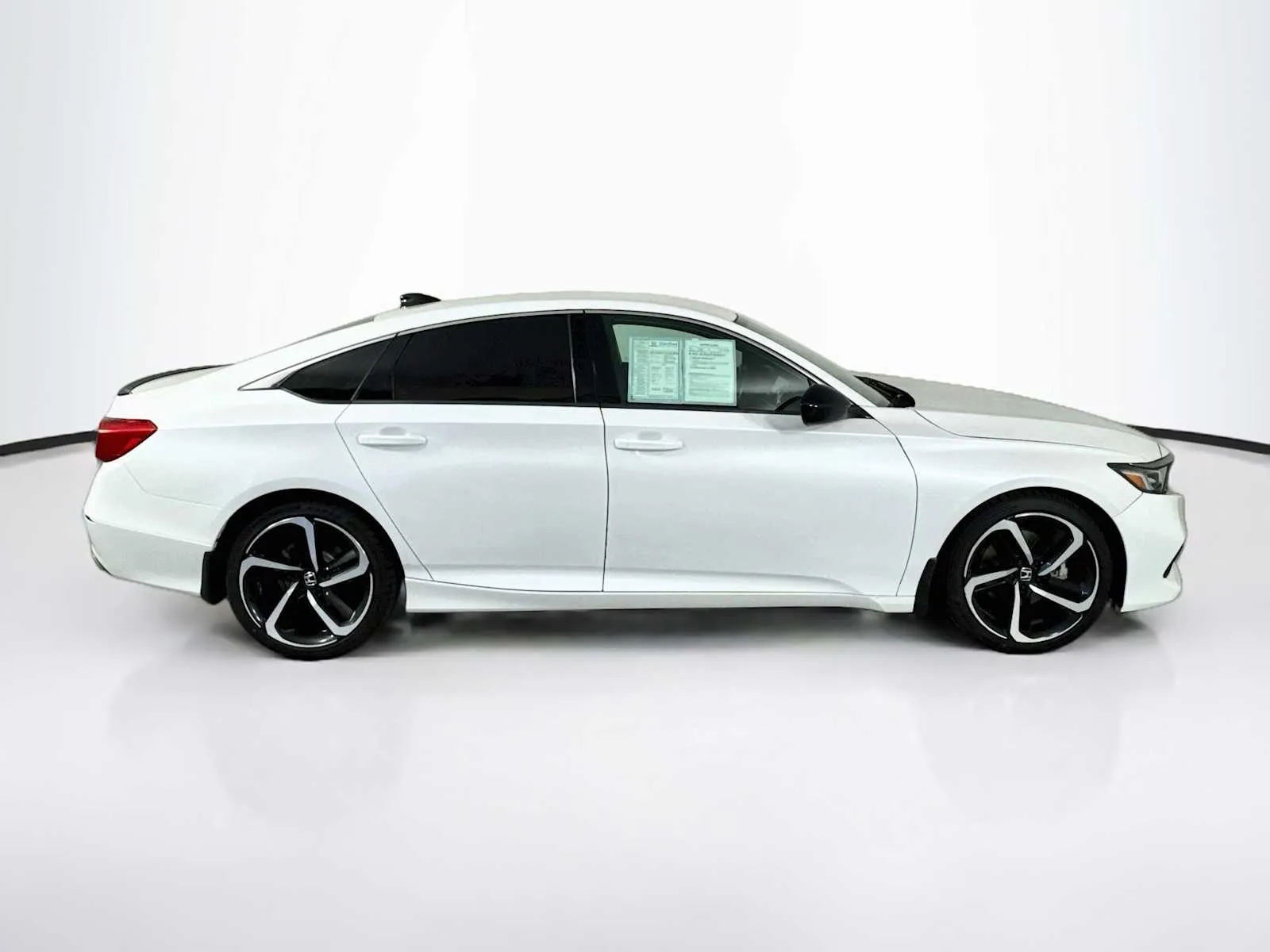 Honda Accord photo 8