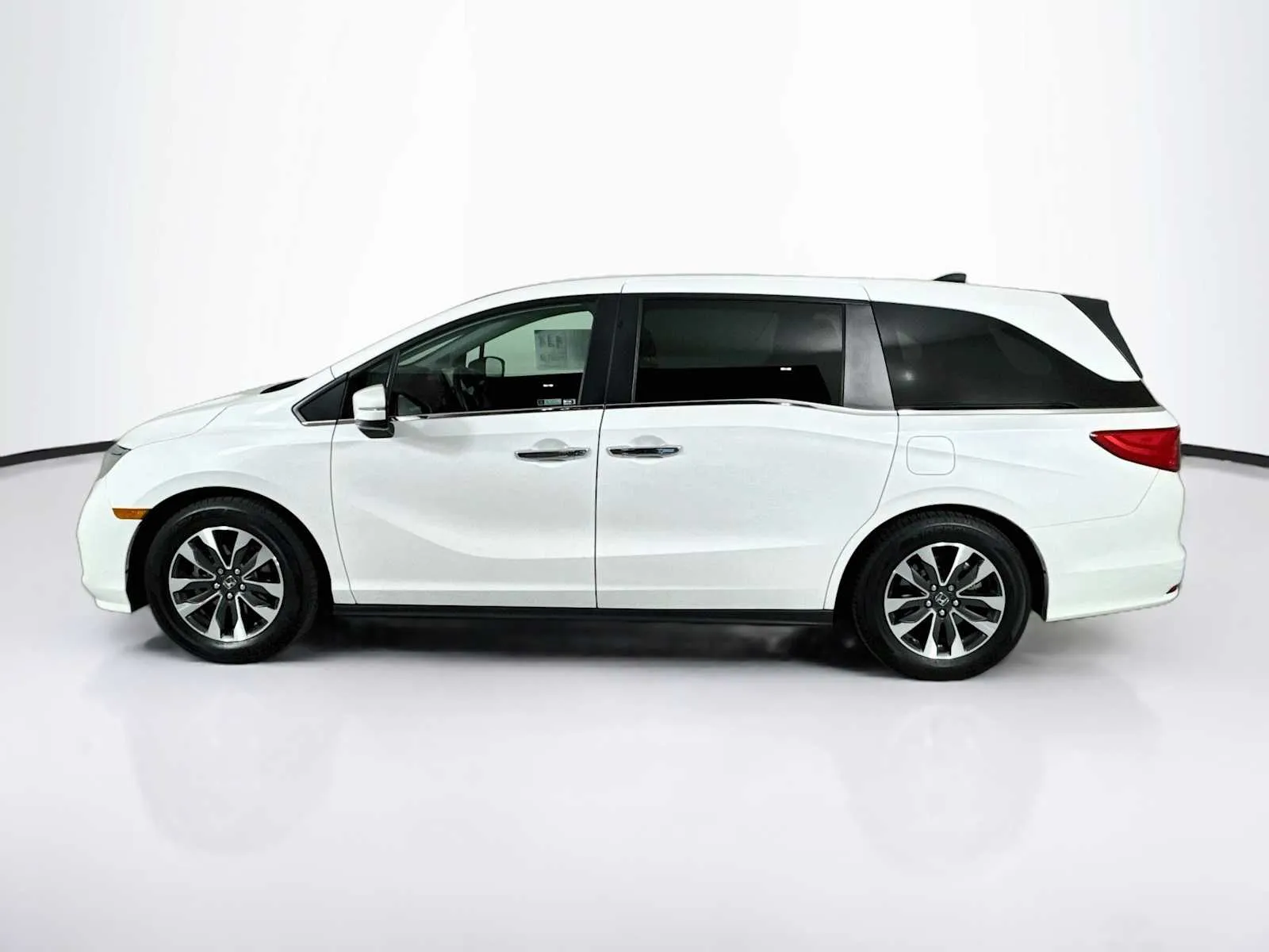 Honda Odyssey photo 4