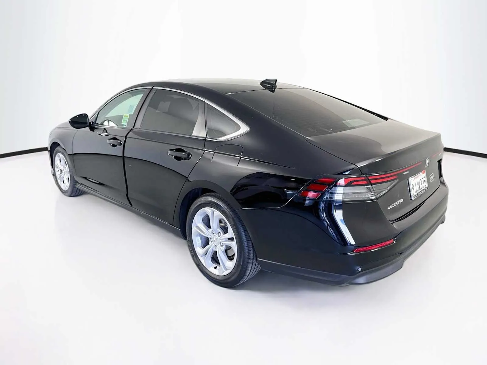 Honda Accord photo 5