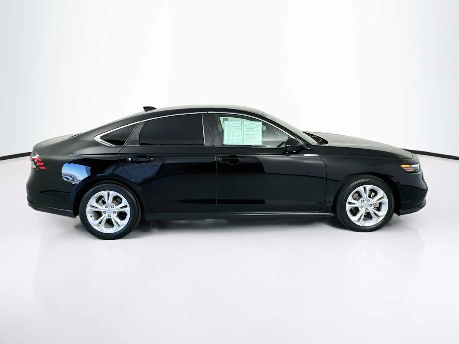 Honda Accord photo 8