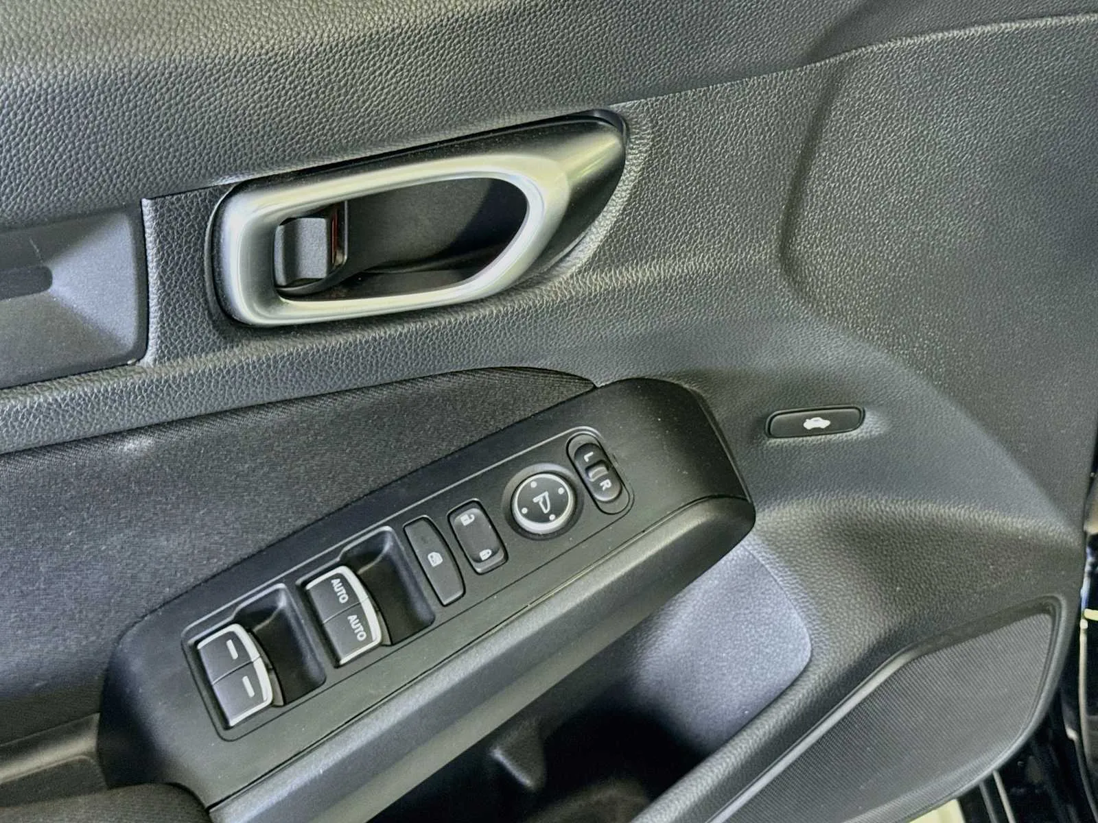 Honda Civic photo 18