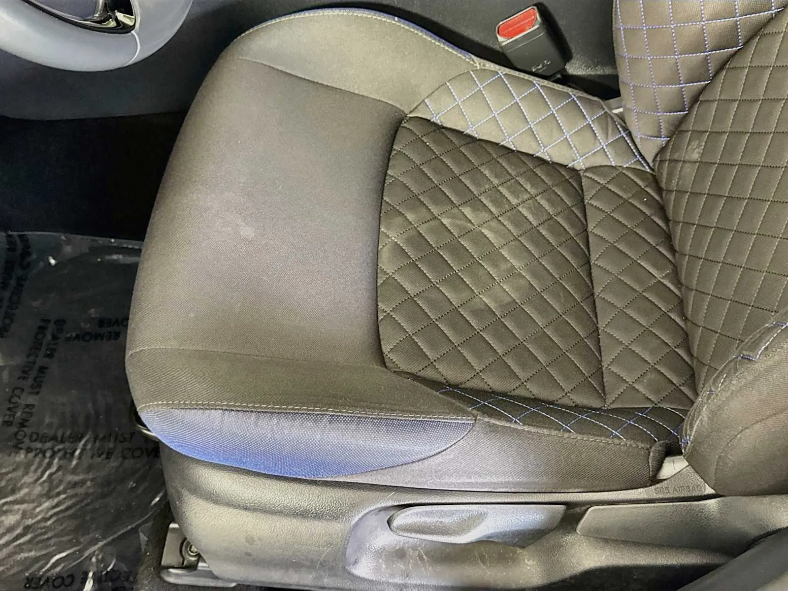 Toyota C-HR photo 19