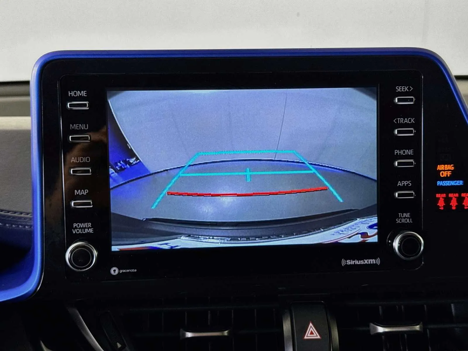 Toyota C-HR photo 14