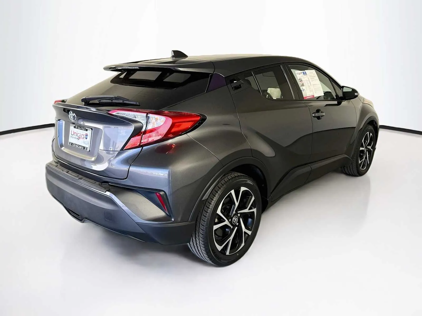 Toyota C-HR photo 7