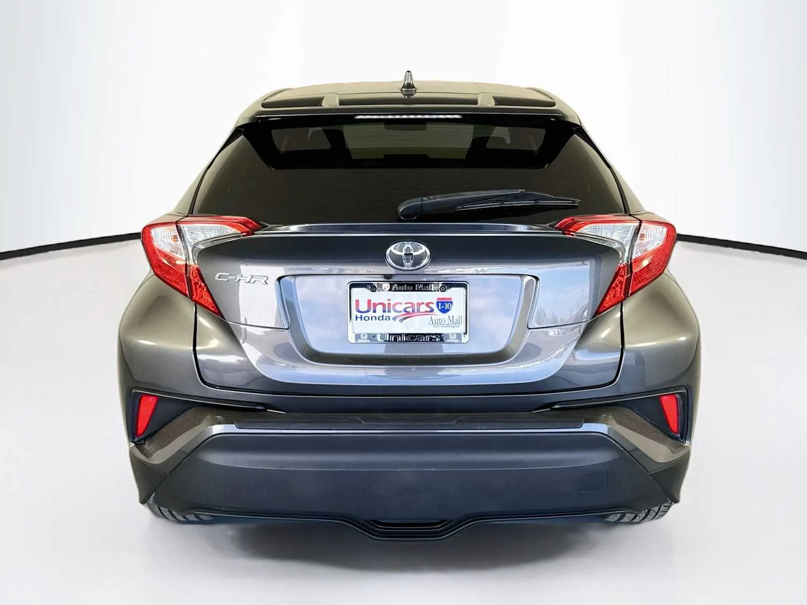 Toyota C-HR photo 6