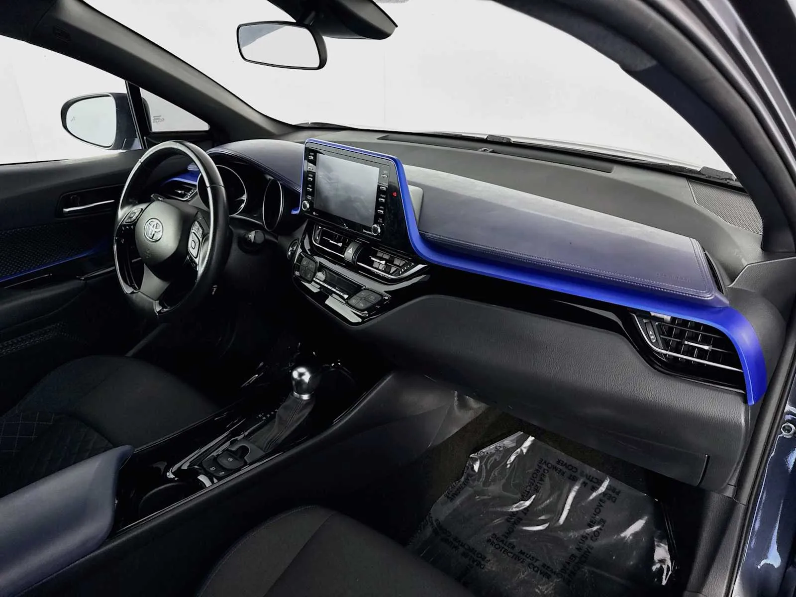 Toyota C-HR photo 23