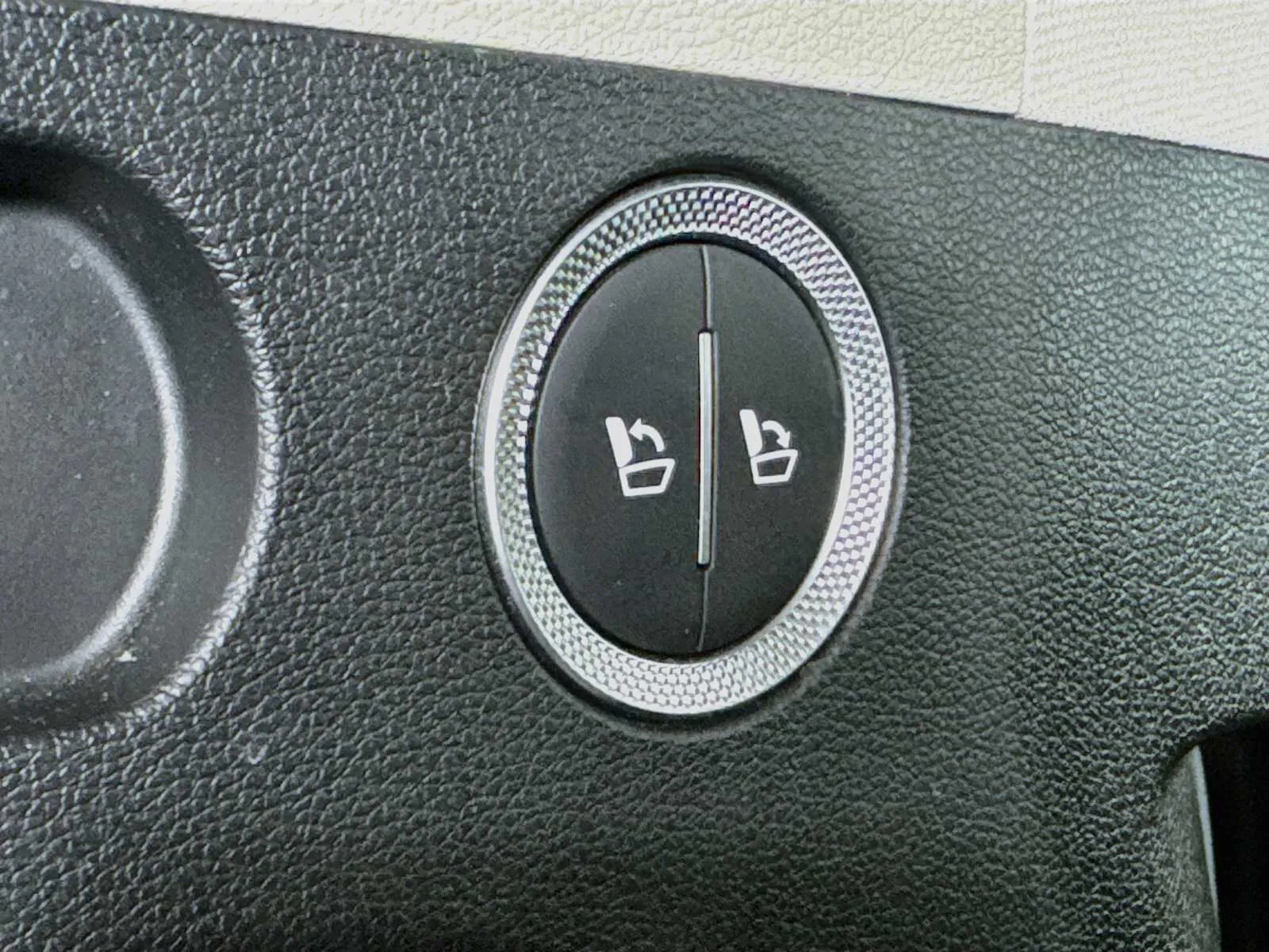 Genesis GV80 photo 38