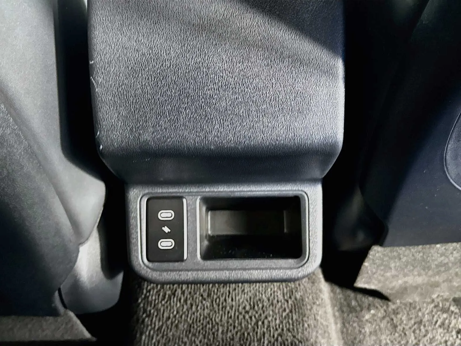 Kia K4 photo 27