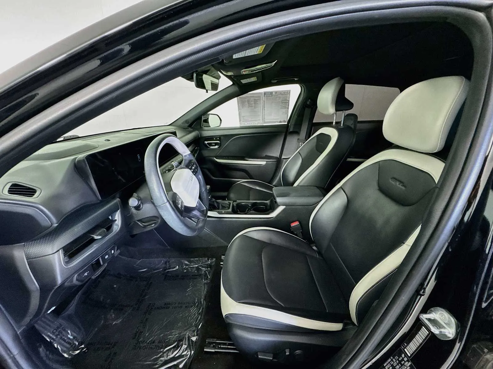 Kia K4 photo 22