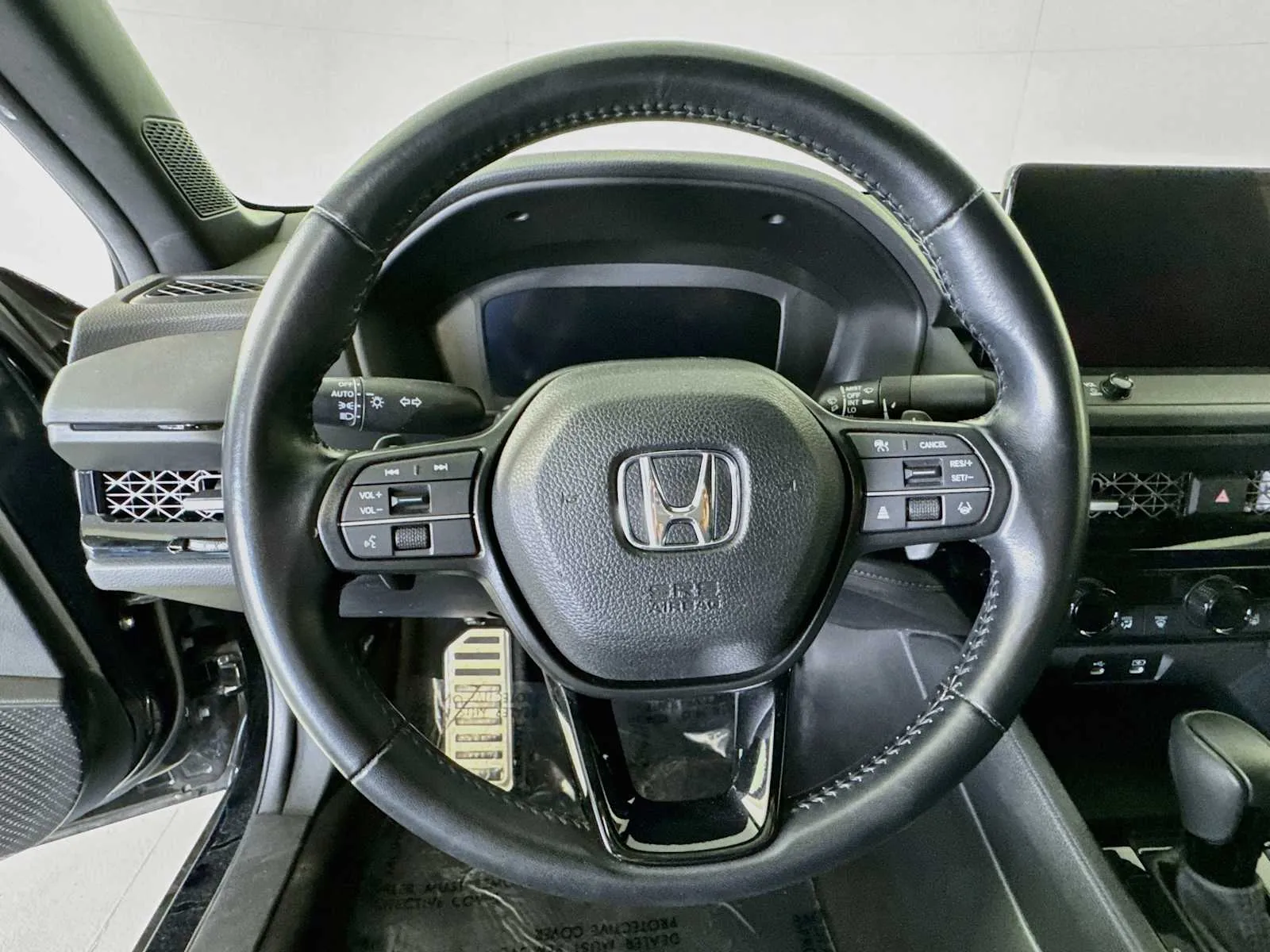 Honda Accord photo 10