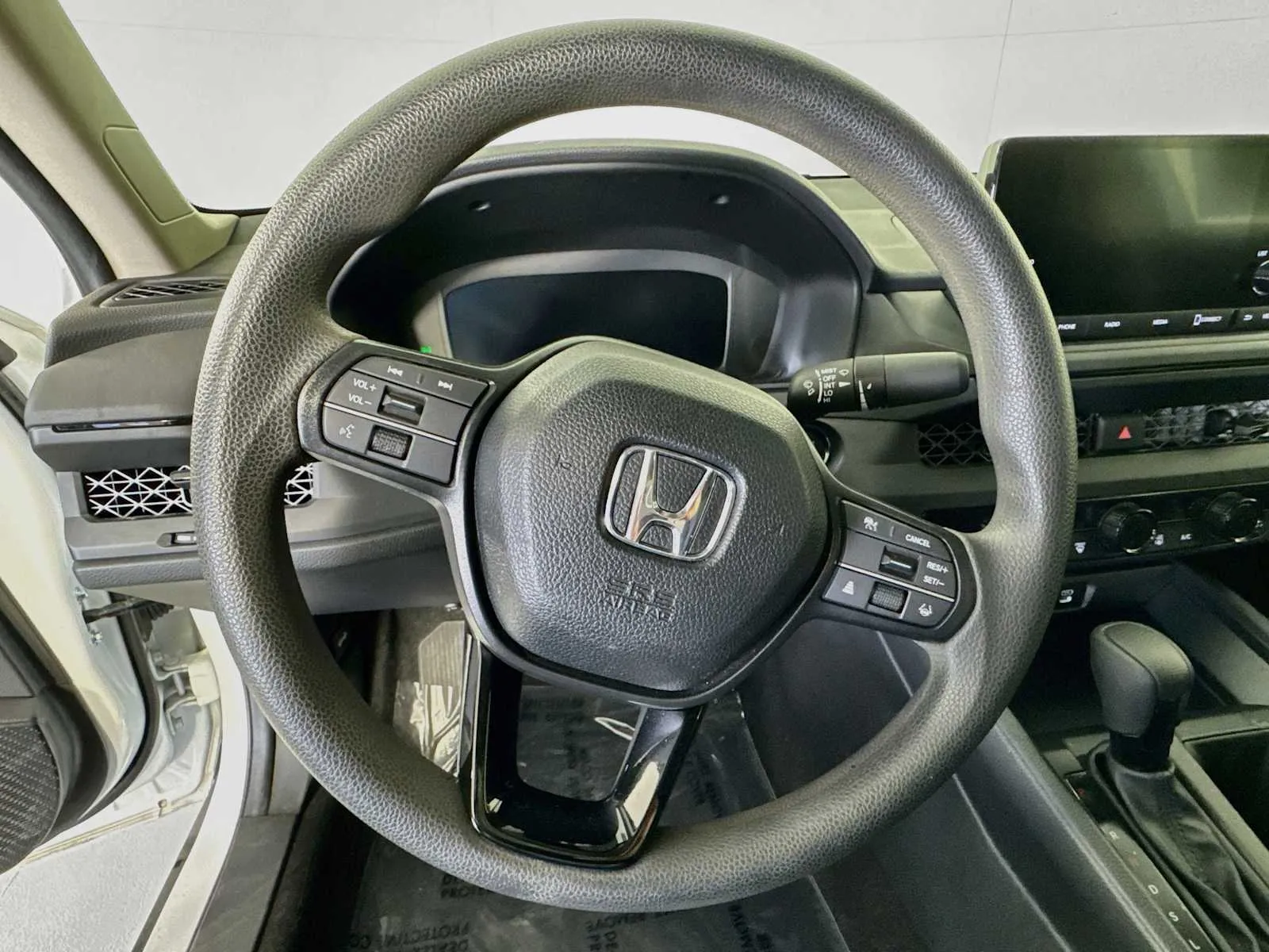 Honda Accord photo 11
