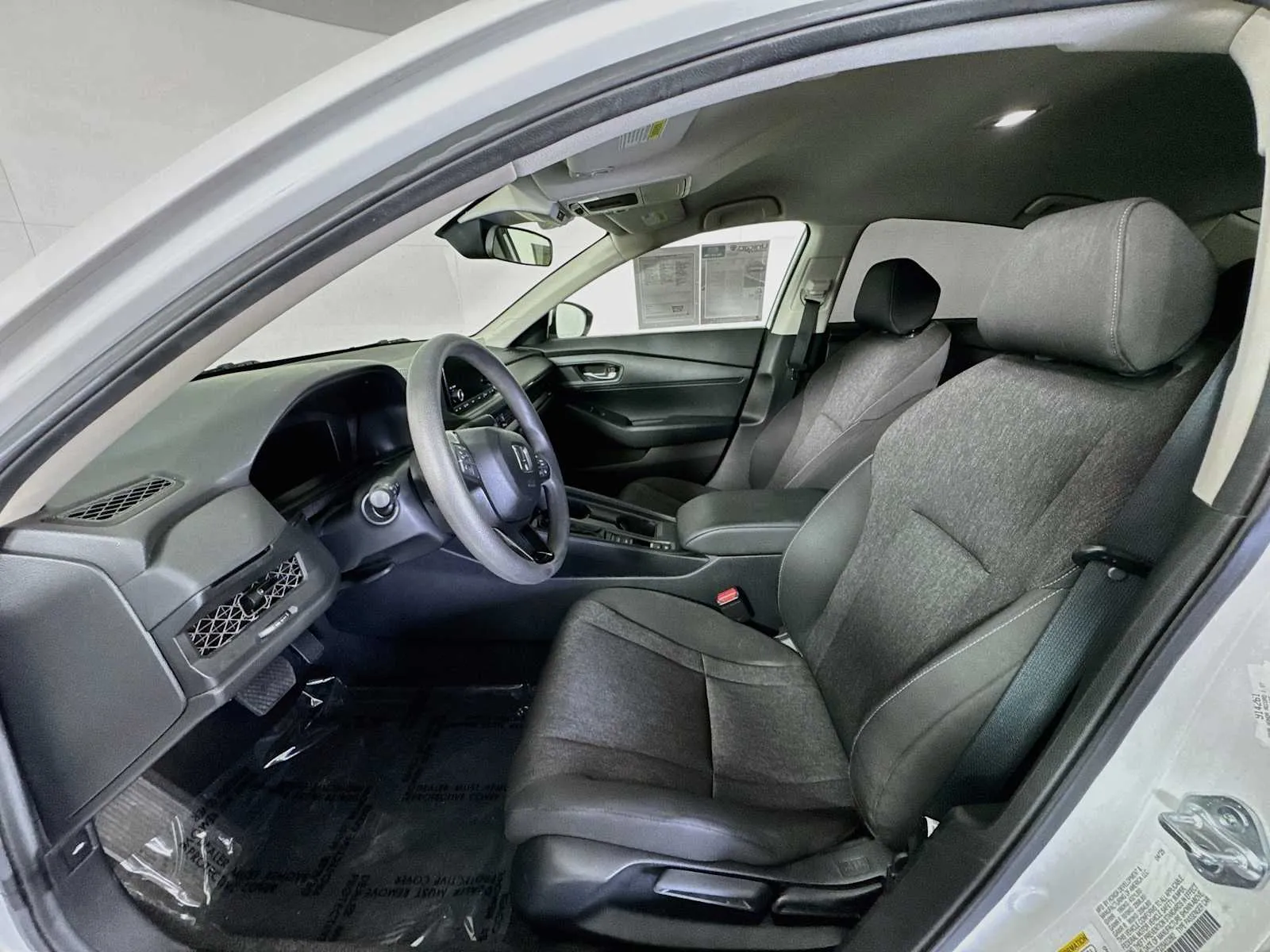 Honda Accord photo 20
