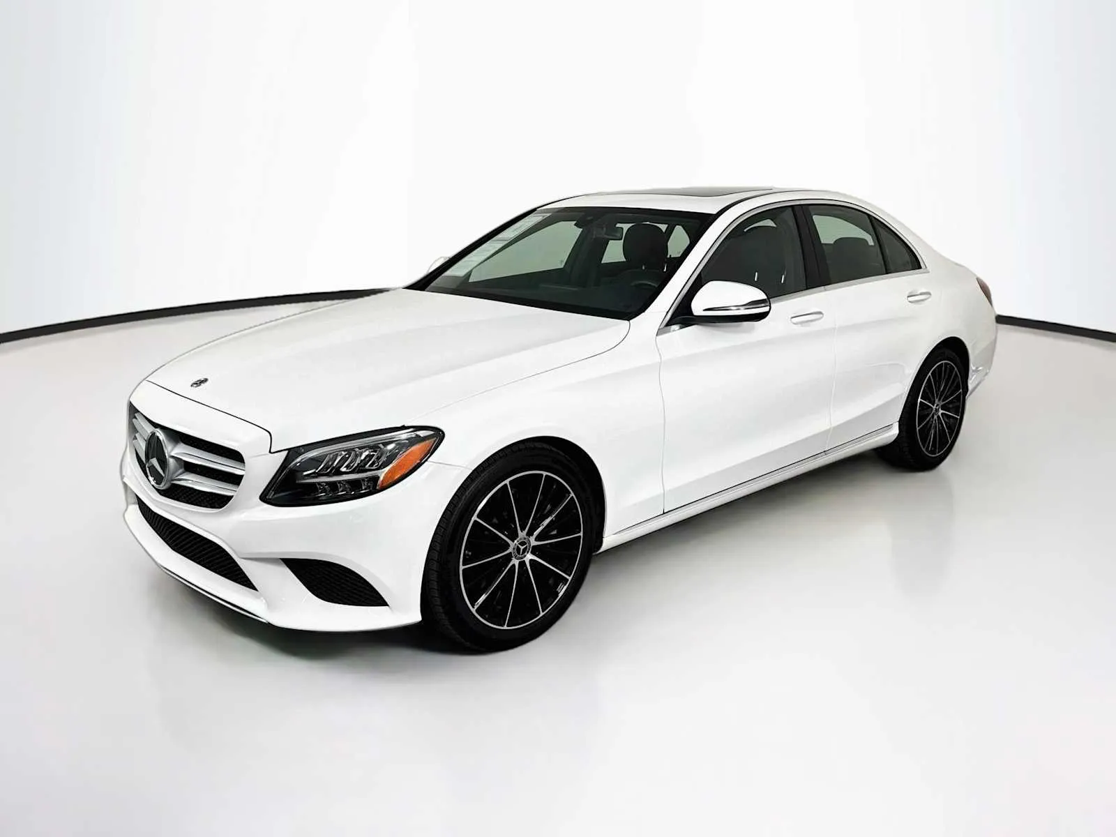 Mercedes-Benz C300 photo 3