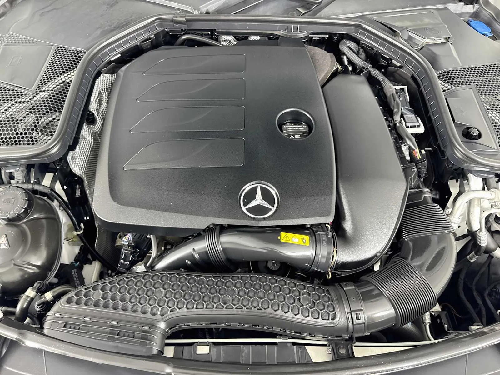 Mercedes-Benz C300 photo 33