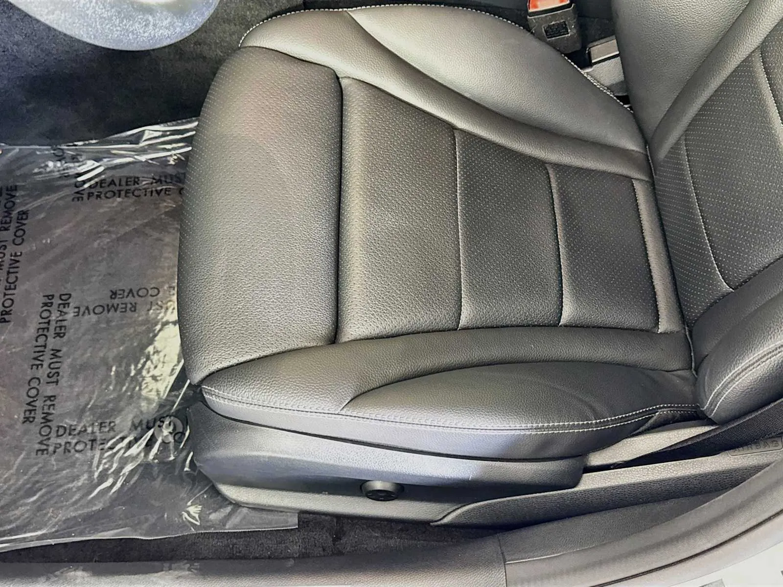 Mercedes-Benz C300 photo 19