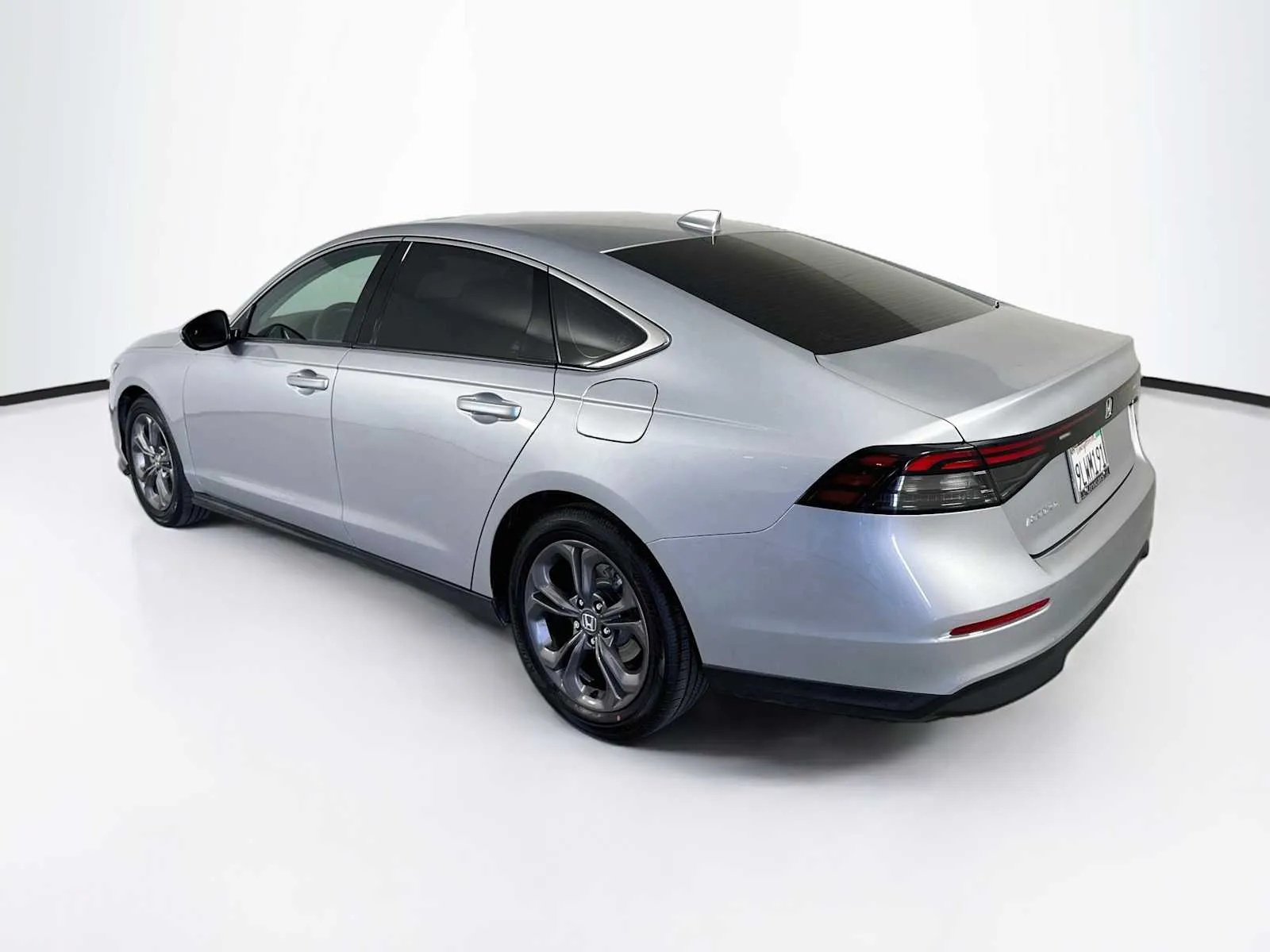 Honda Accord photo 5