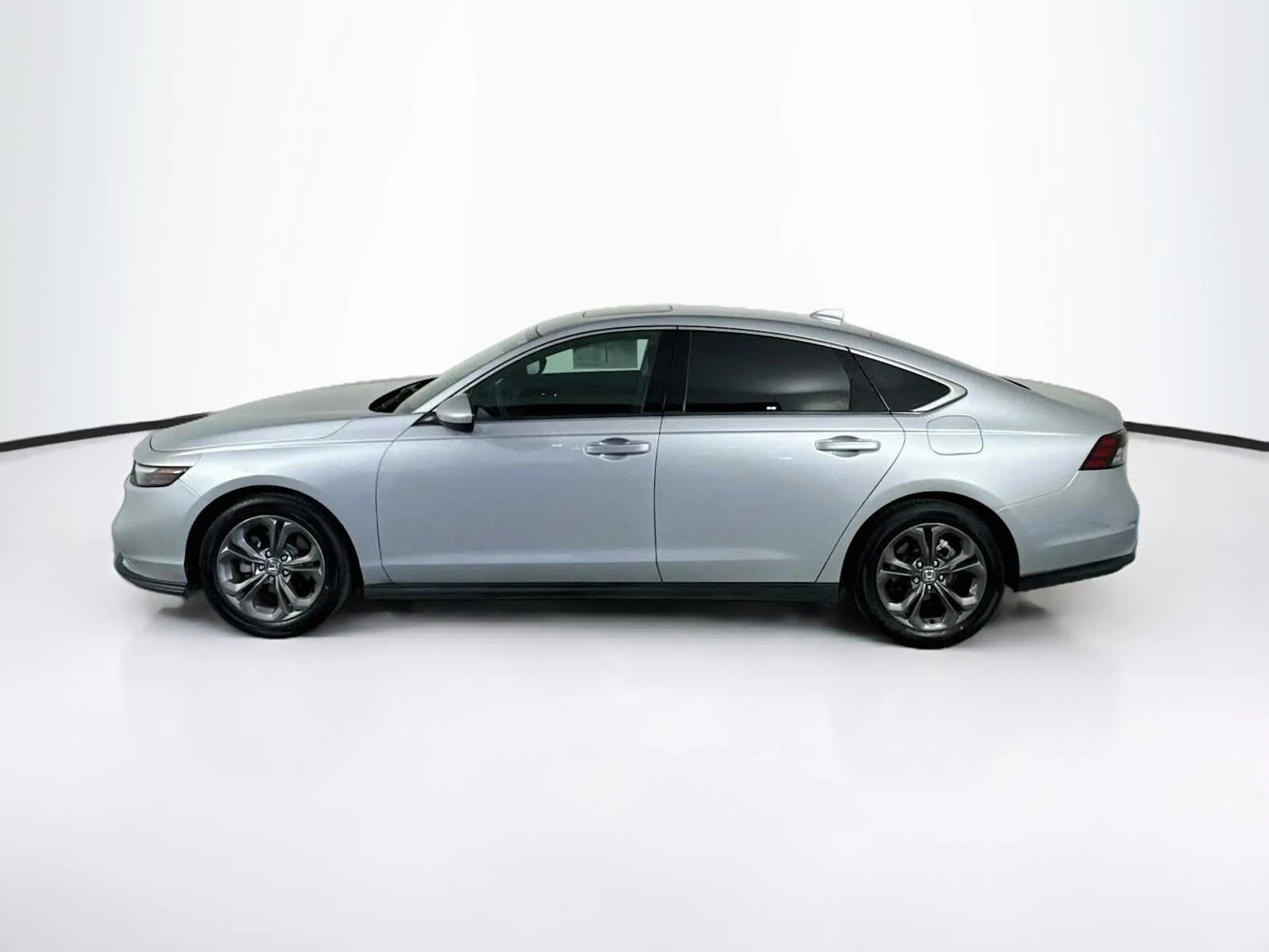 Honda Accord photo 4