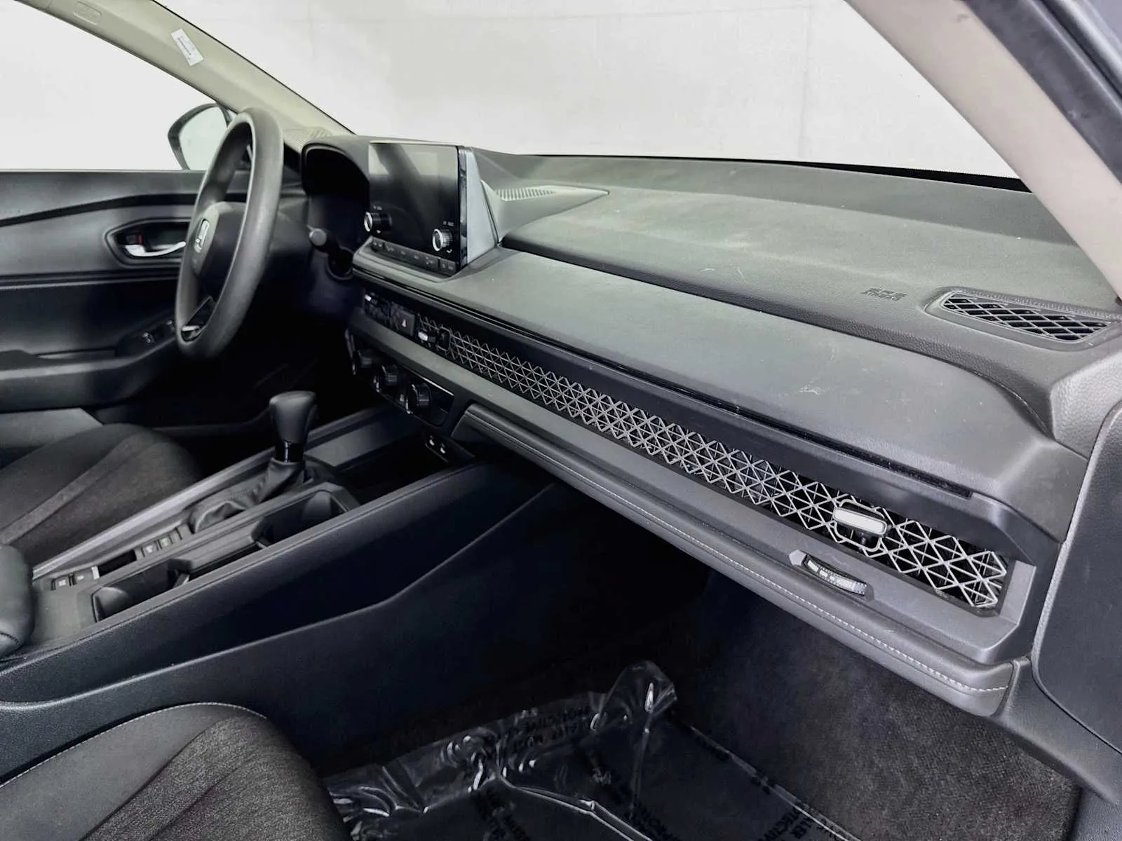 Honda Accord photo 28