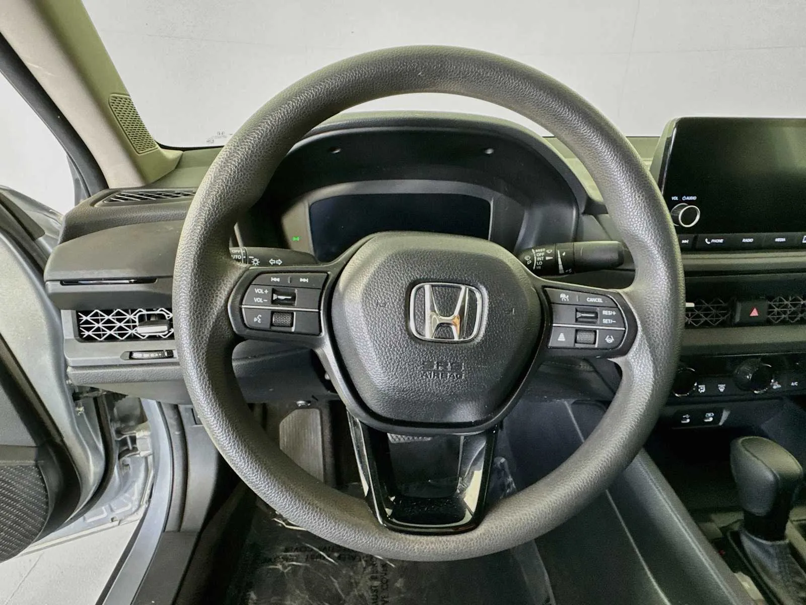 Honda Accord photo 10