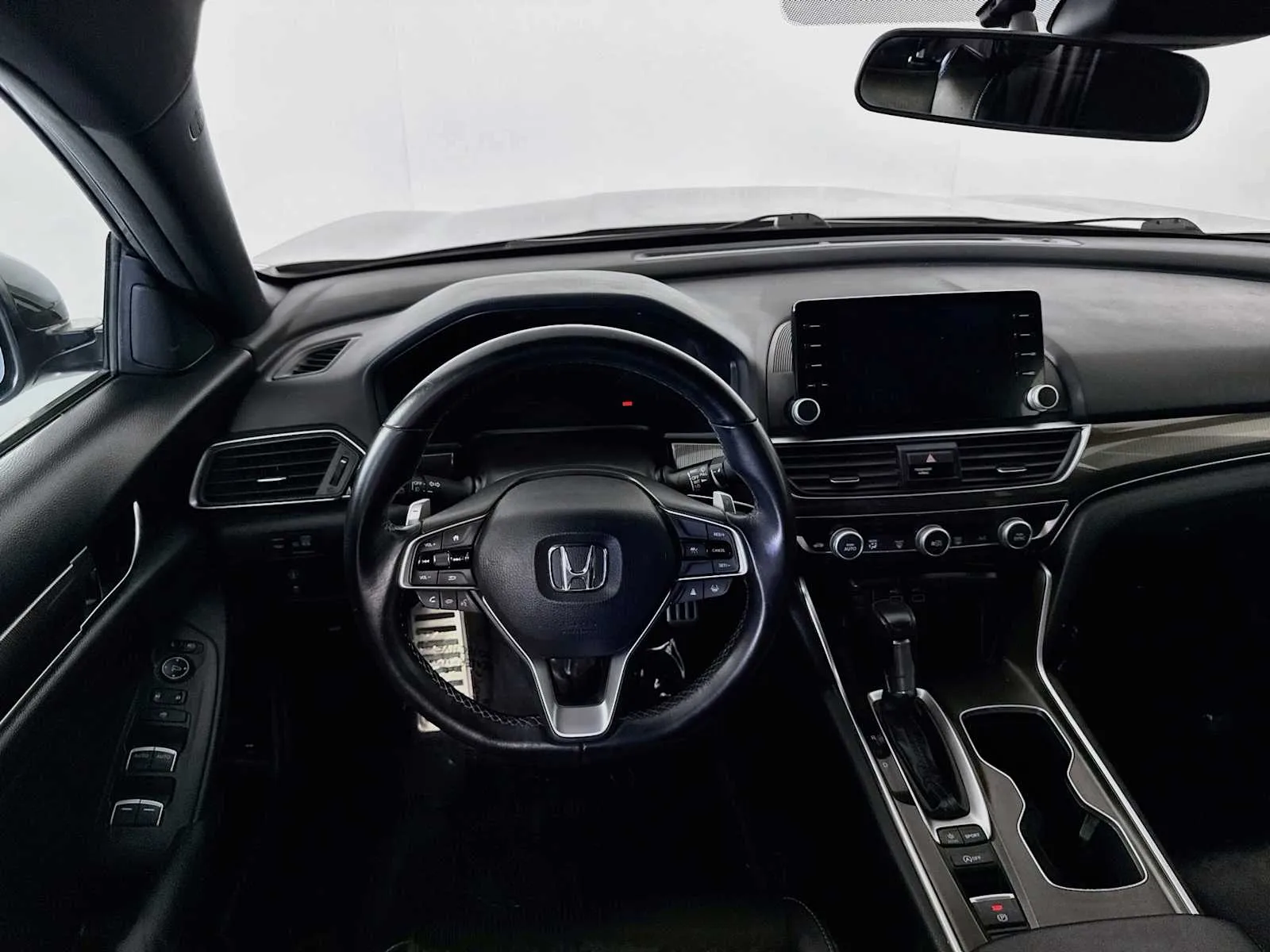 Honda Accord photo 21