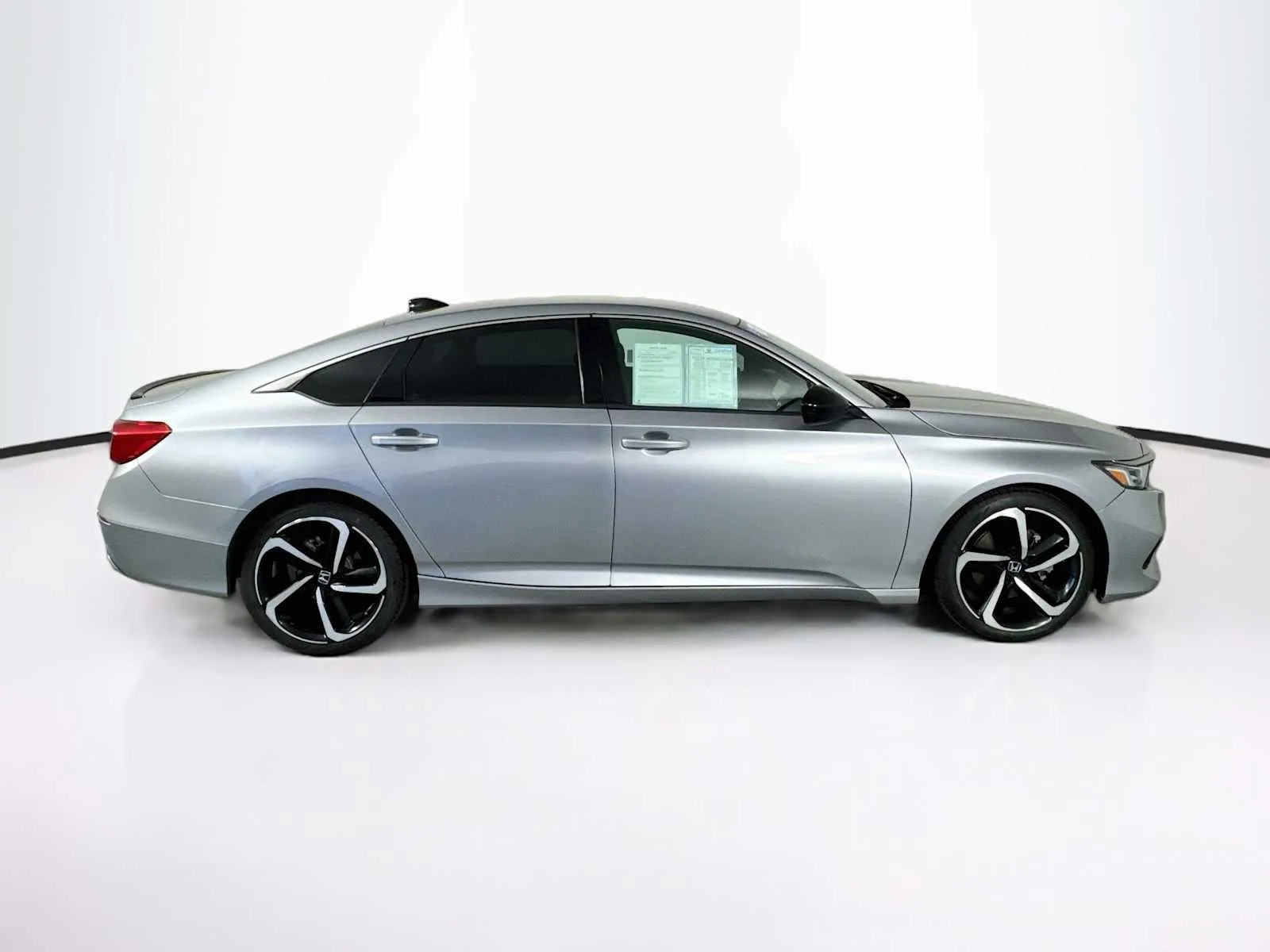 Honda Accord photo 8