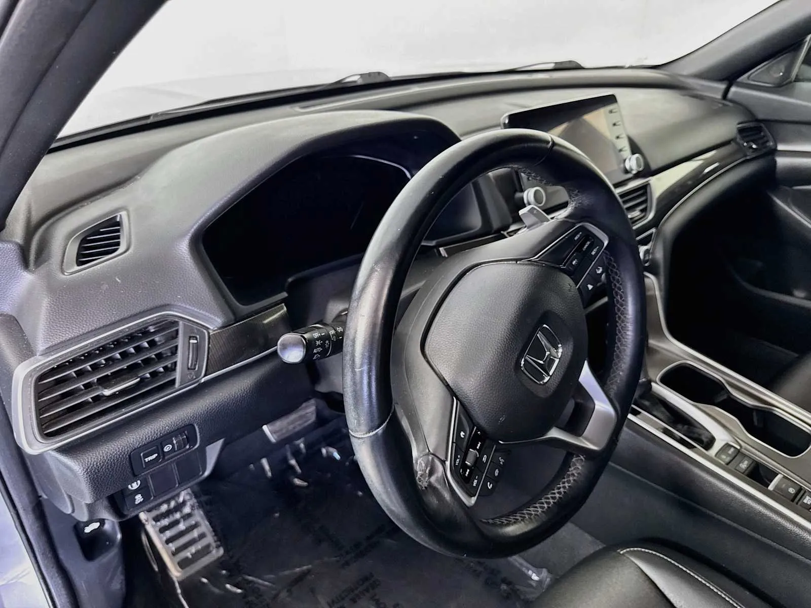 Honda Accord photo 9