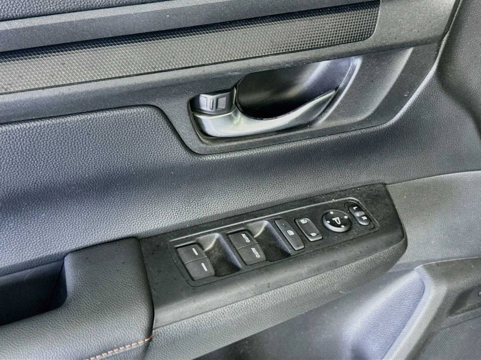 Honda CR-V photo 18