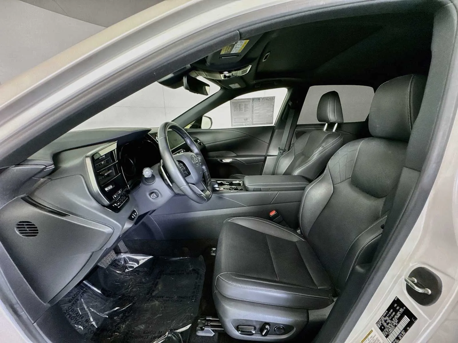 Lexus RX photo 21