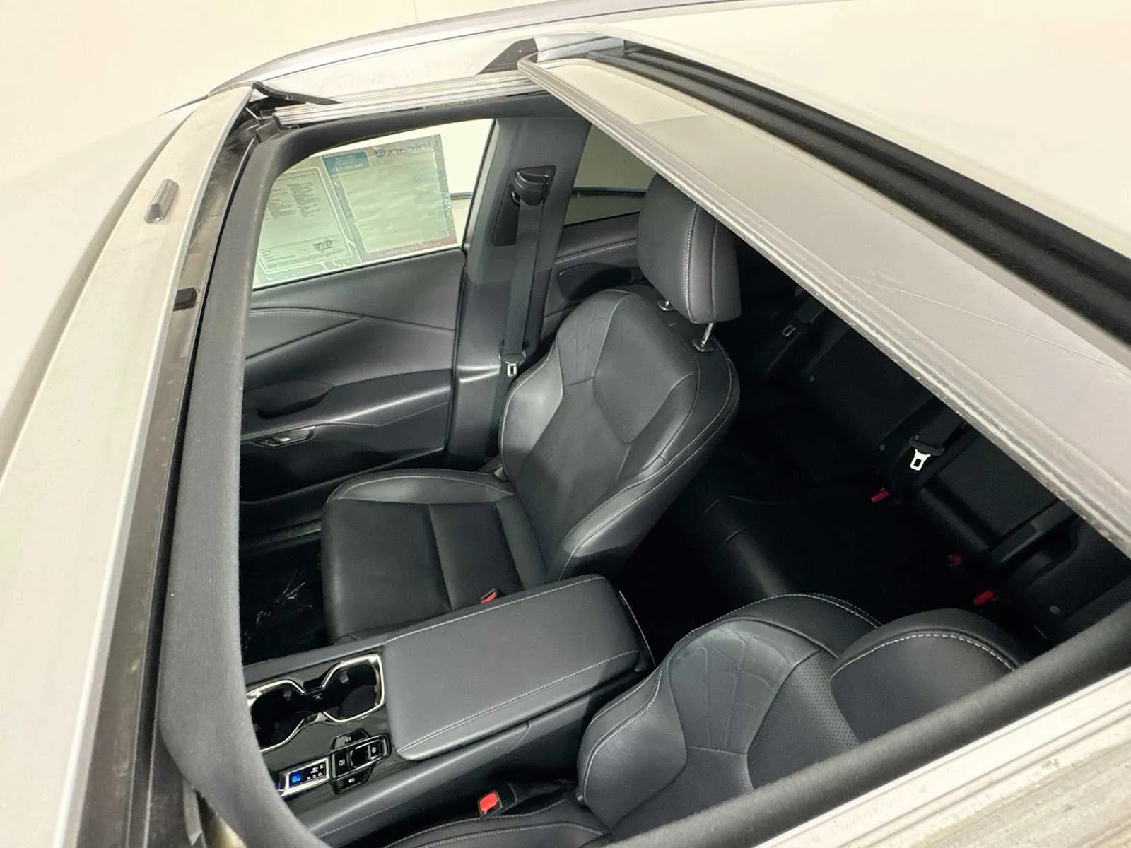 Lexus RX photo 22