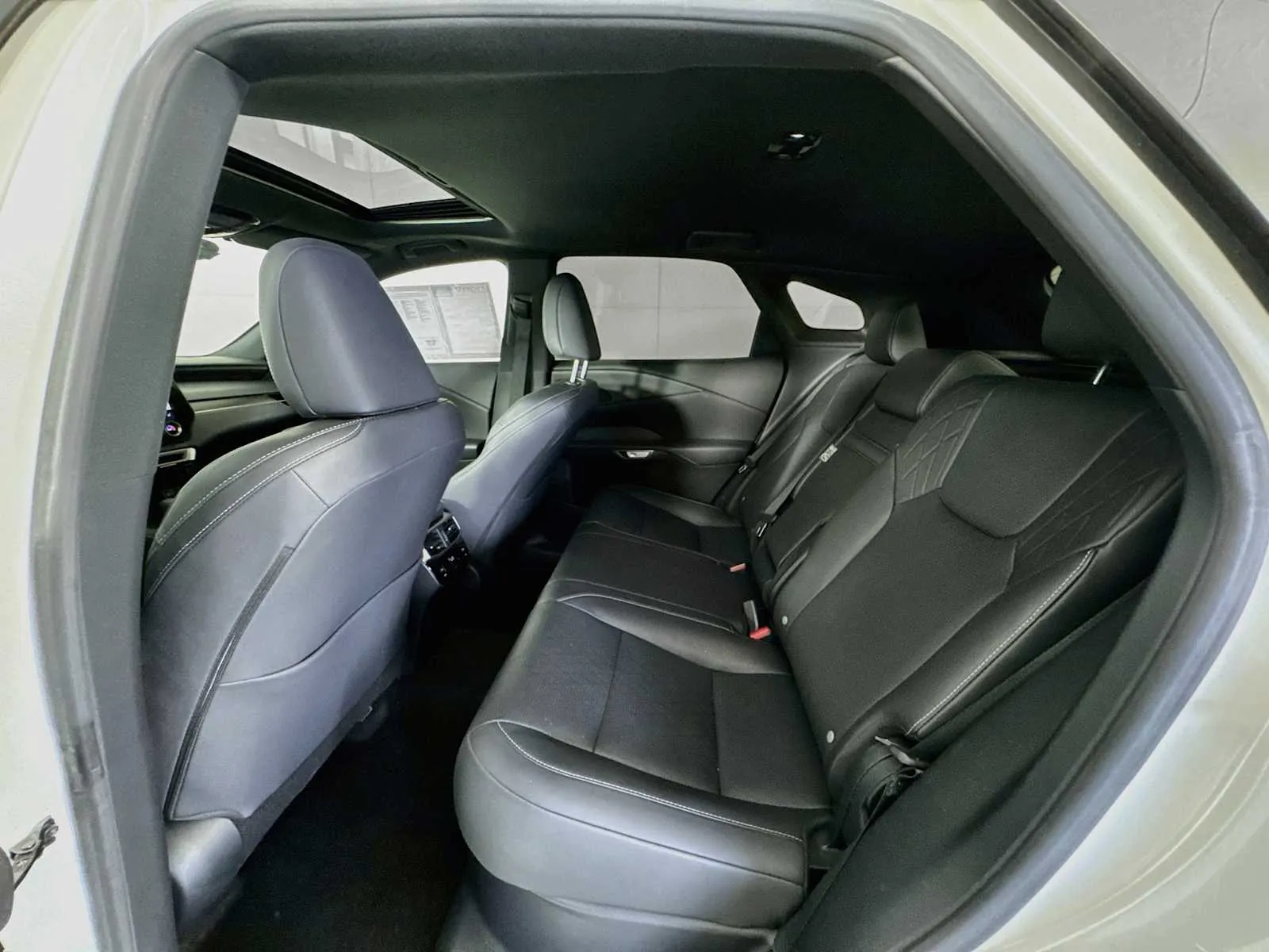 Lexus RX photo 25
