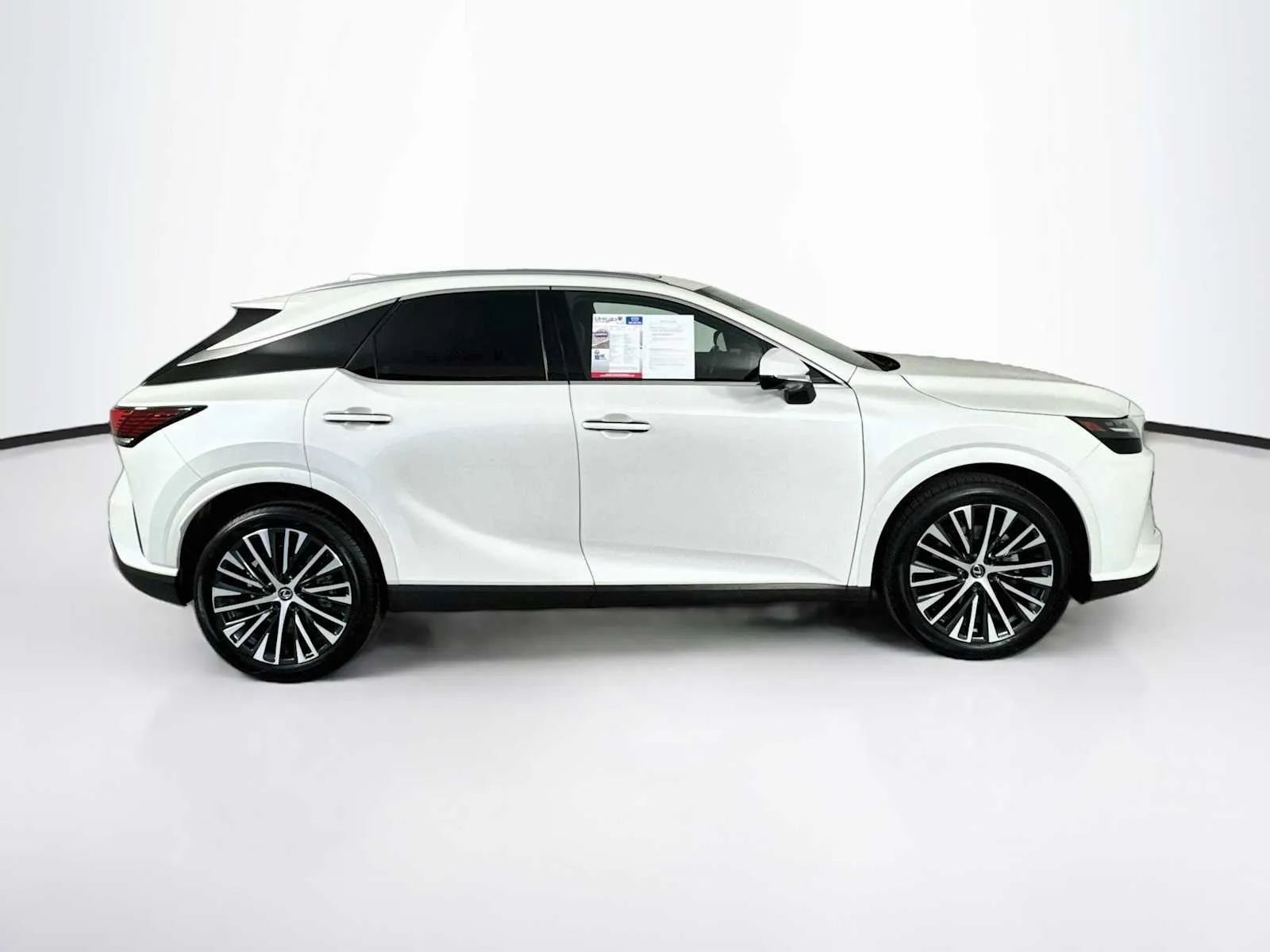Lexus RX photo 8