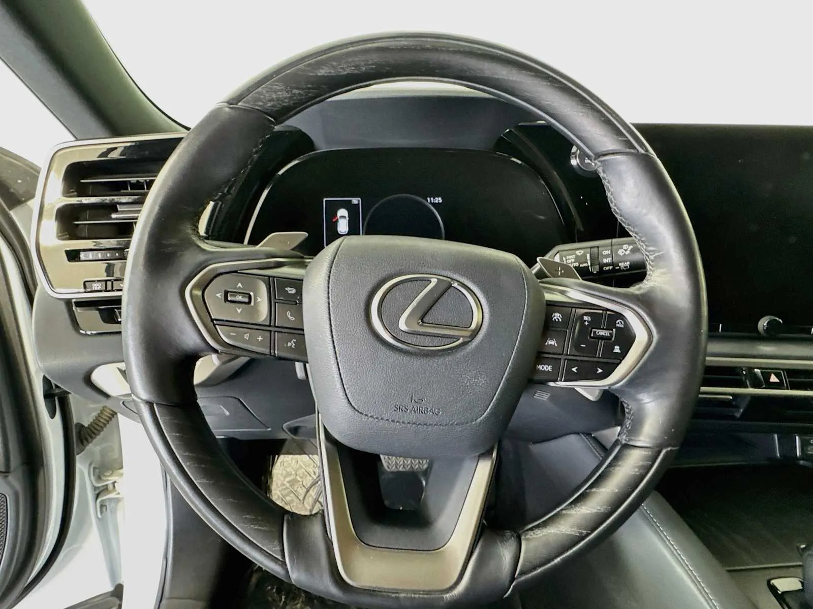 Lexus RX photo 11