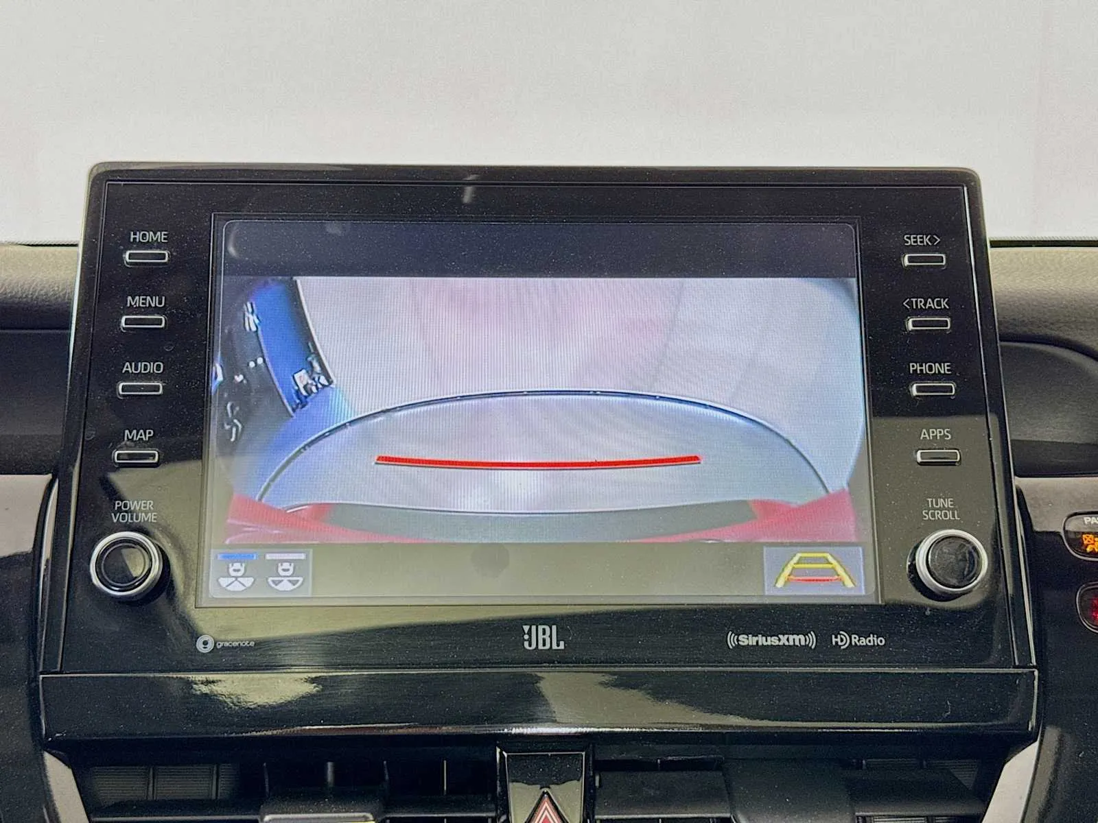 Toyota Camry photo 13
