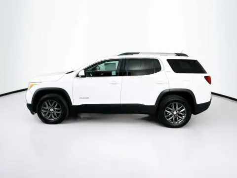 More photos of 2017 GMC Acadia SLT at Unicars Honda, CA