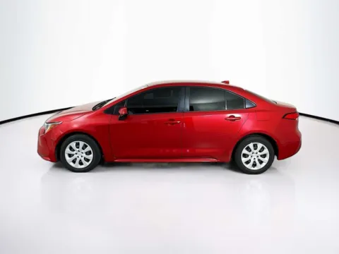 More photos of 2021 Toyota Corolla LE at Unicars Honda, CA