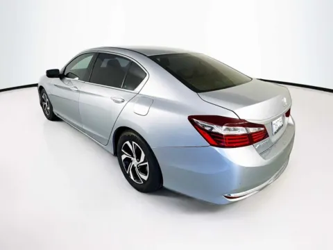 More photos of 2017 Honda Accord LX at Unicars Honda, CA
