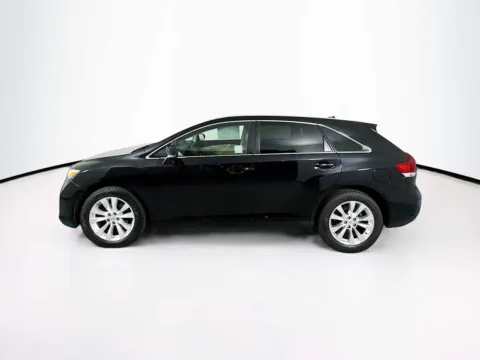More photos of 2015 Toyota Venza LE at Unicars Honda, CA