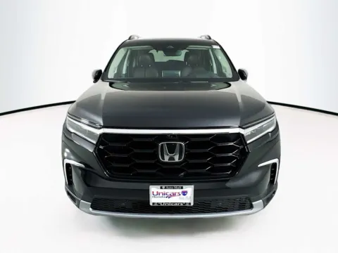 Photos of 2023 Honda Pilot Elite for sale in Indio, CA at Unicars Honda