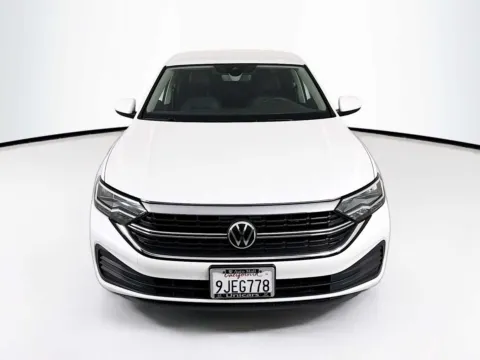 Photos of 2023 Volkswagen Jetta SE for sale in Indio, CA at Unicars Honda