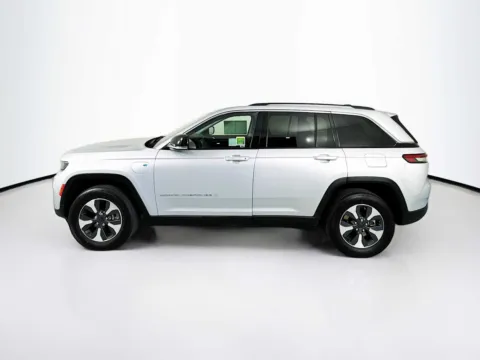 More photos of 2024 Jeep Grand Cherokee 4xe at Unicars Honda, CA