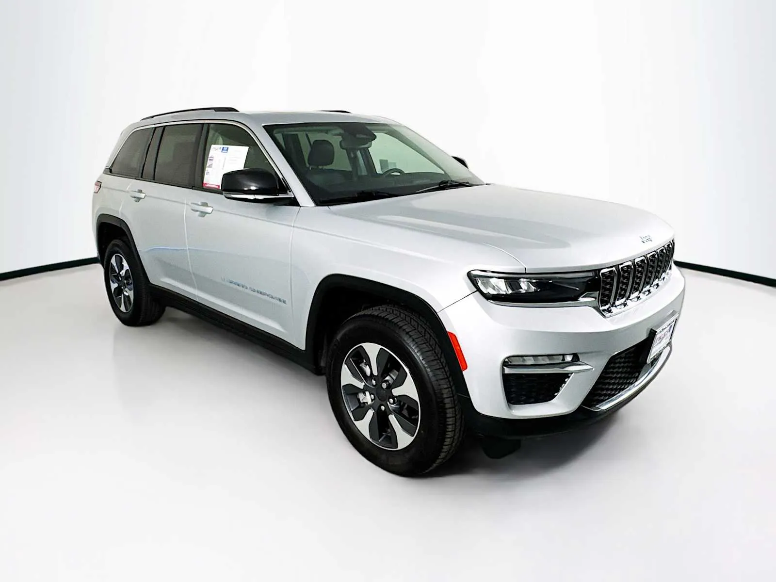 Silver 2024 Jeep Grand Cherokee 4xe for sale in Indio, CA