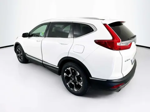 More photos of 2018 Honda CR-V Touring at Unicars Honda, CA